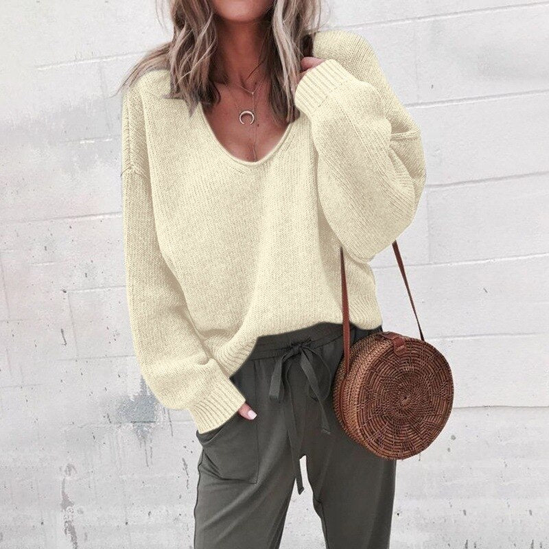 Classic knit V-neck everyday jumper for women | Liora -4